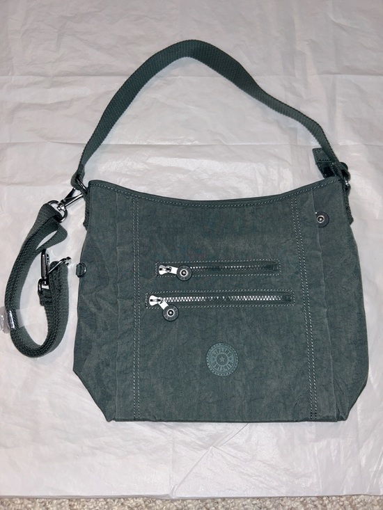 Kipling Handbags - NWOT Kipling Belammie Light Aloe Crossbody Shoulder Bag (No monkey keychain)